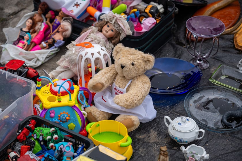 Pchli targ "Na Młynie" pełen jest skarbów. Można je zdobyć - lub tylko pooglądać - w niedziele między godz. 6 a 15