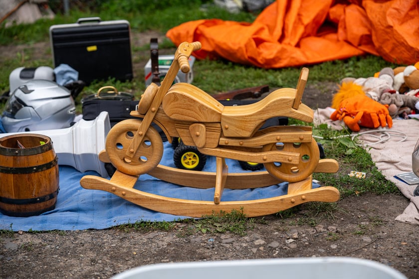 Pchli targ "Na Młynie" pełen jest skarbów. Można je zdobyć - lub tylko pooglądać - w niedziele między godz. 6 a 15