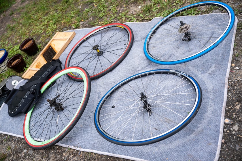 Pchli targ "Na Młynie" pełen jest skarbów. Można je zdobyć - lub tylko pooglądać - w niedziele między godz. 6 a 15