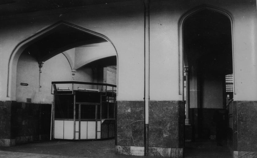 Dworzec Gł&oacute;wny we Wrocławiu w latach 70. Zachodni westybul&nbsp;