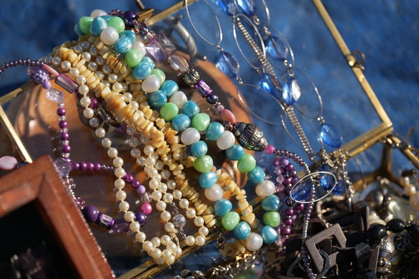 Giełda Staroci pod Halą Stulecia we Wrocławiu