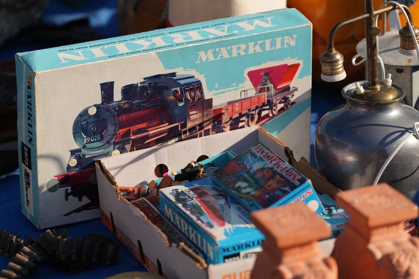 Giełda Staroci pod Halą Stulecia we Wrocławiu