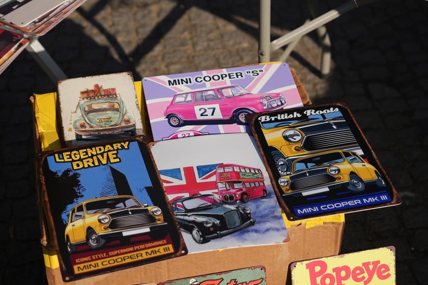 Giełda Staroci pod Halą Stulecia we Wrocławiu