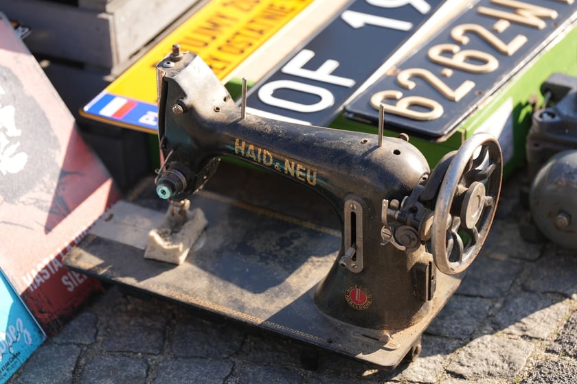 Giełda Staroci pod Halą Stulecia we Wrocławiu