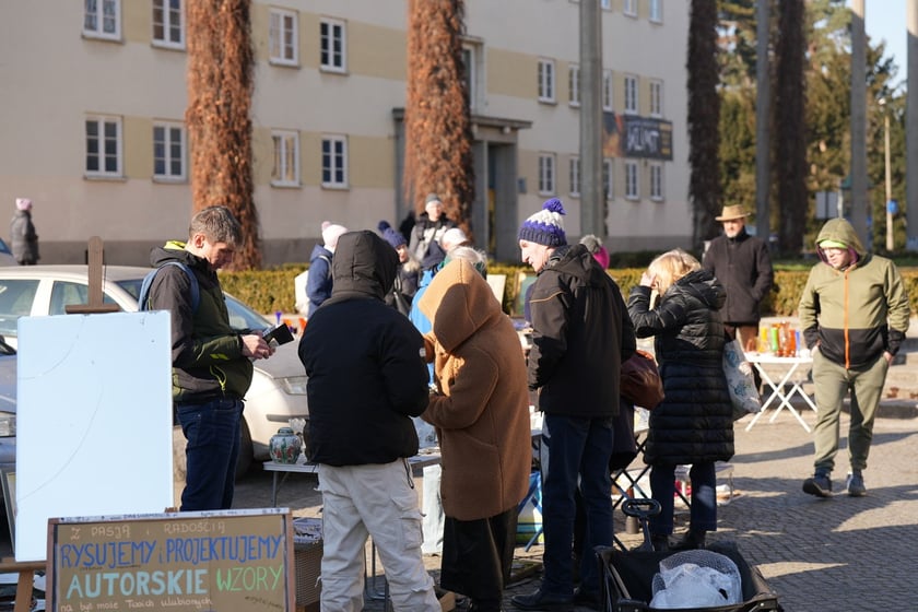 Giełda Staroci pod Halą Stulecia we Wrocławiu