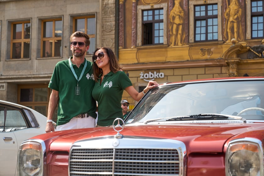 Samochody na MotoClassic 2024 r.