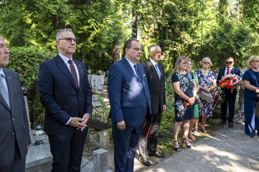 Obchody Sierpnia '80 na cmentarzu Grabiszyńskim