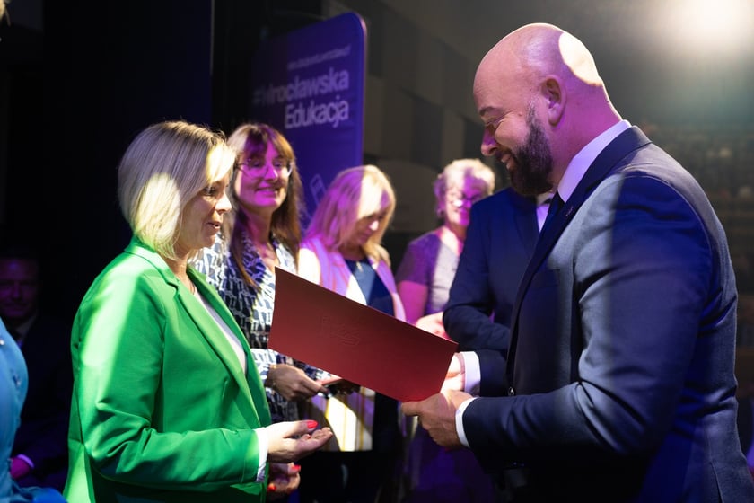 We wtorek ( 27 sierpnia) odbyła się inaugurację roku szkolnego 2024/2025z dyrektorami wrocławskich placówek oświatowych.