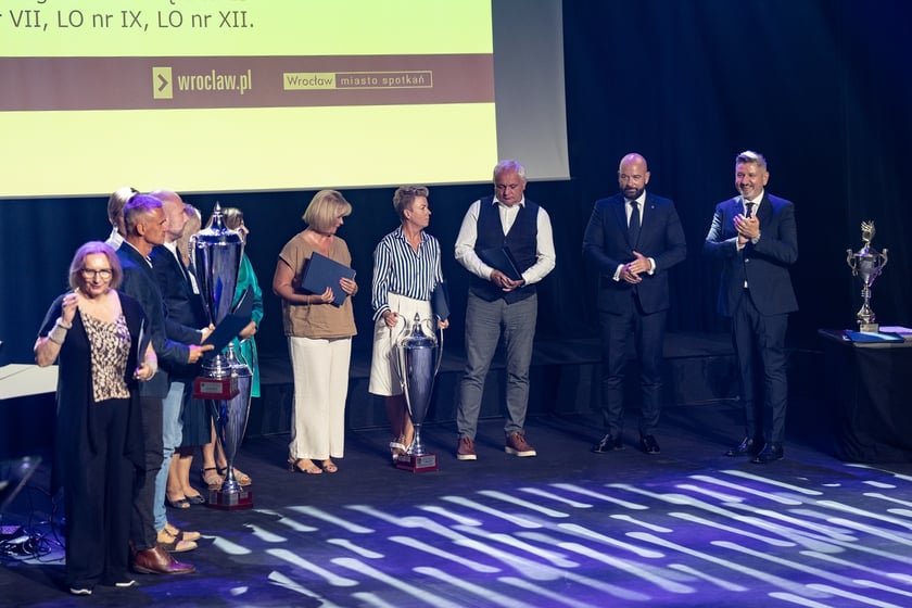 We wtorek ( 27 sierpnia) odbyła się inaugurację roku szkolnego 2024/2025z dyrektorami wrocławskich placówek oświatowych.