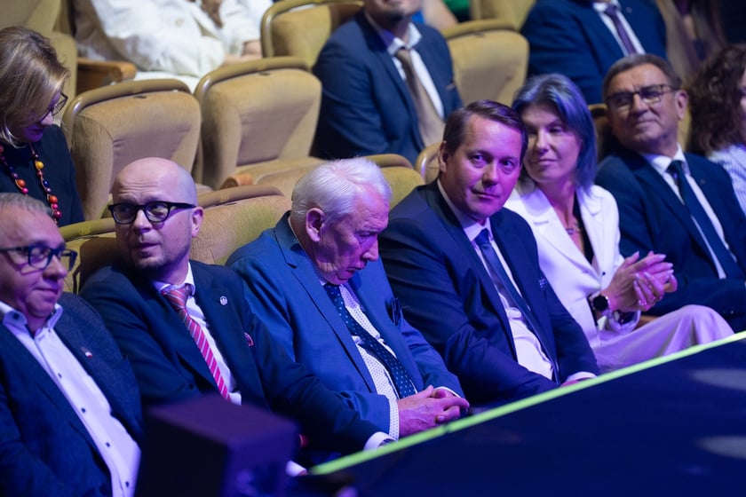 We wtorek ( 27 sierpnia) odbyła się inaugurację roku szkolnego 2024/2025z dyrektorami wrocławskich placówek oświatowych.