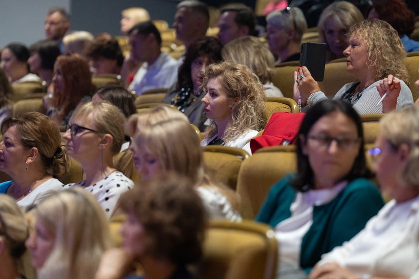 We wtorek ( 27 sierpnia) odbyła się inaugurację roku szkolnego 2024/2025z dyrektorami wrocławskich placówek oświatowych.