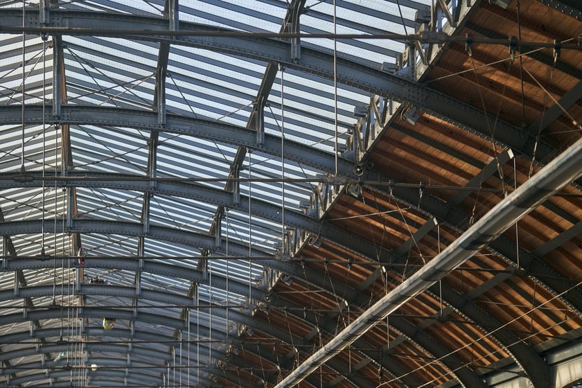 Stacja kolejowa z dworcem Wrocław Główny, marzec 2023