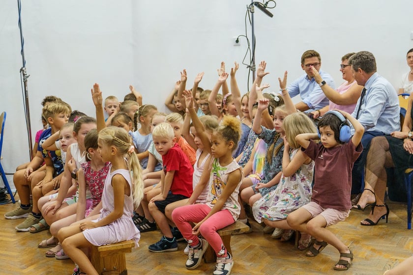 „Pan Kleks - wizytacja z Ministerstwa w ZSP8” – wydarzenie filmowo-teatralne w Zespole Szkolno-Przedszkolnym nr 8 we Wrocławiu