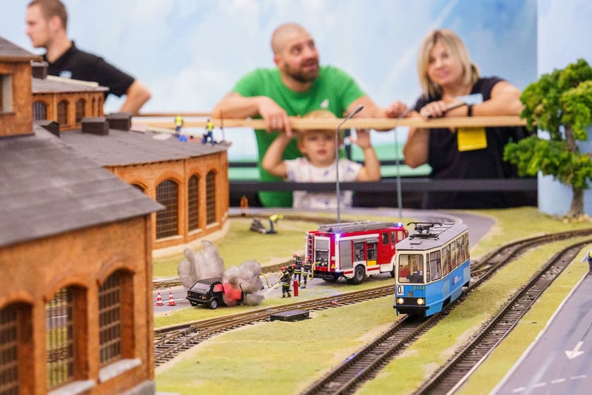 Kolejkowo i Policja Dolnośląska rozpoczynają akcję „Bezpieczna droga do szkoły”