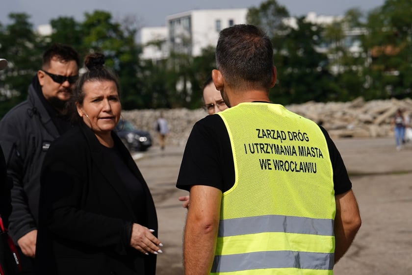 Odbiór piasku spod ZDiUM-u, 16 września 2024