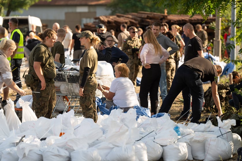 Teren ZDiUM - miejsce, w którym można dostać worki z piaskiem