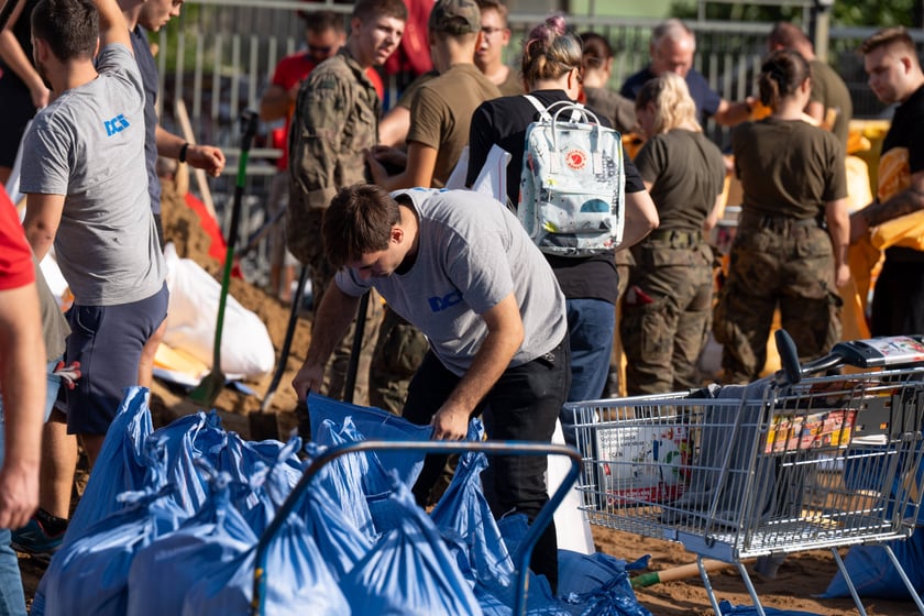 Teren ZDiUM - miejsce, w którym można dostać worki z piaskiem