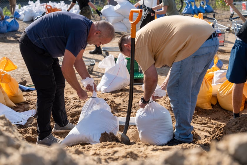 Teren ZDiUM - miejsce, w którym można dostać worki z piaskiem