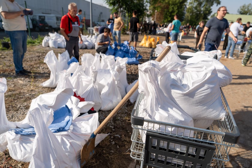 Teren ZDiUM - miejsce, w którym można dostać worki z piaskiem