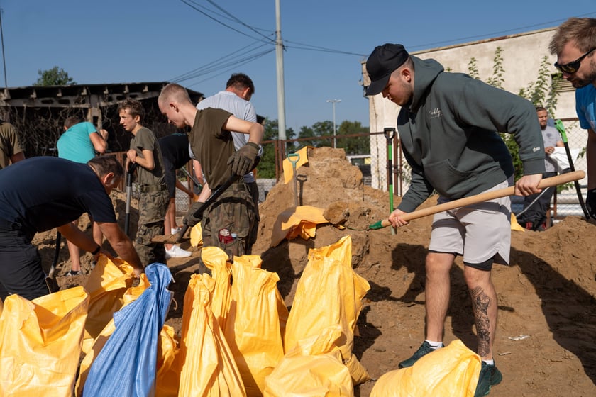 Teren ZDiUM - miejsce, w którym można dostać worki z piaskiem