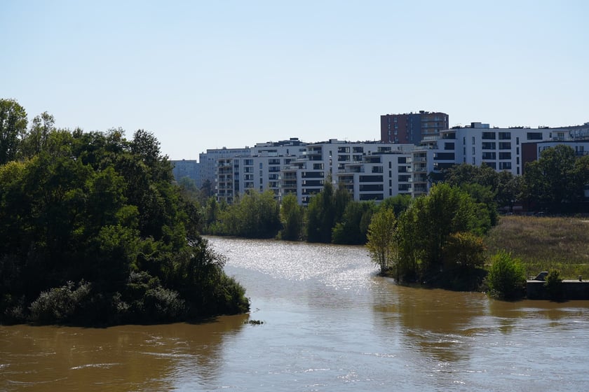 Most Milenijny nad Odrą we Wrocławiu: Dobry widok na Odrę