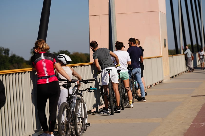 Most Milenijny nad Odrą we Wrocławiu: Dobry widok na Odrę