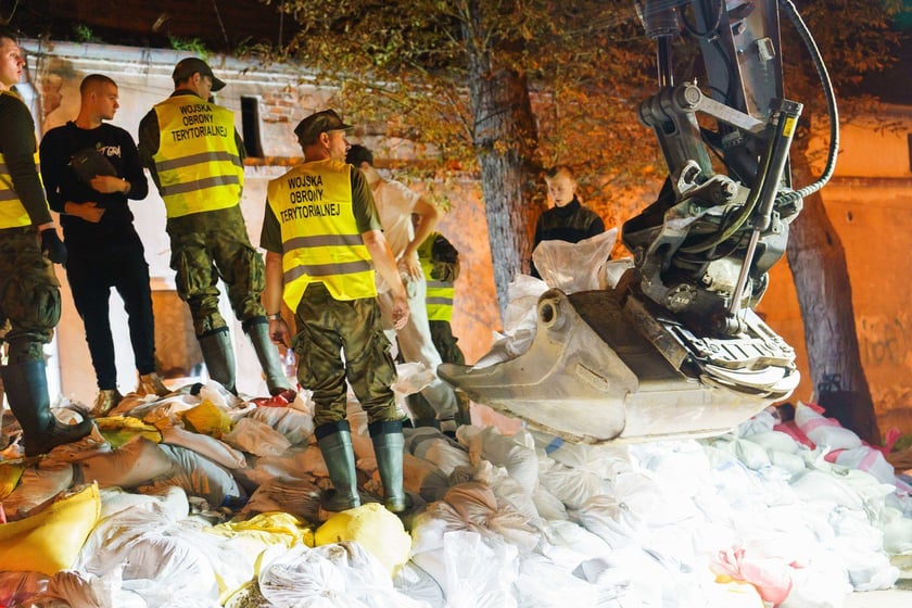Podczas alarmu powodziowego we Wrocławiu