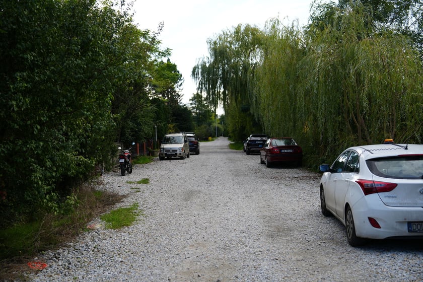 Układanie twardej nawierzchni na Gostyńskiej, 30 września 2024