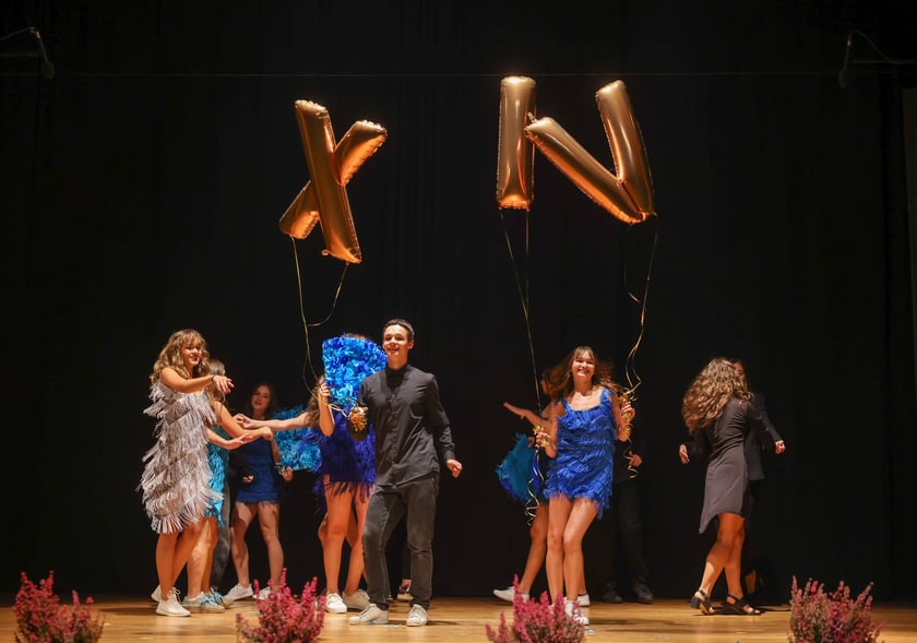 4 października LO nr XIV przy al. Brücknera świętowało 50. rocznicę powstania