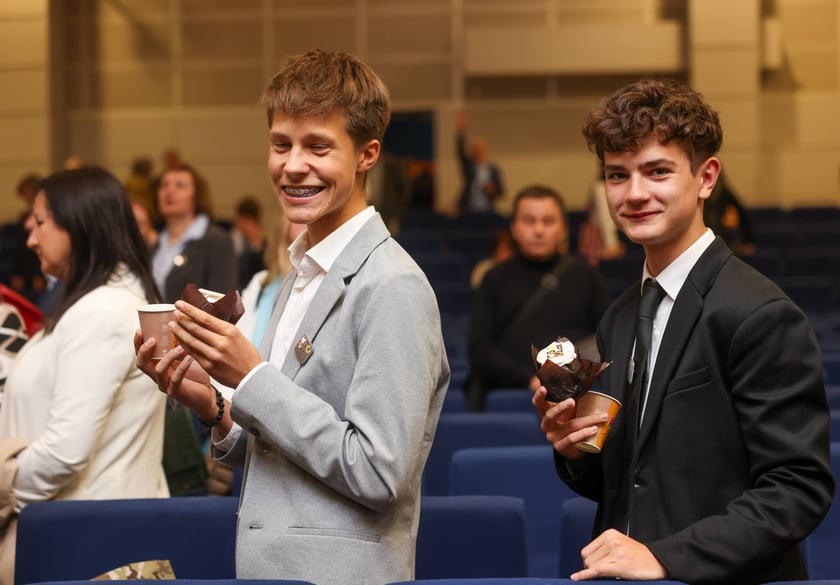 4 października LO nr XIV przy al. Brücknera świętowało 50. rocznicę powstania