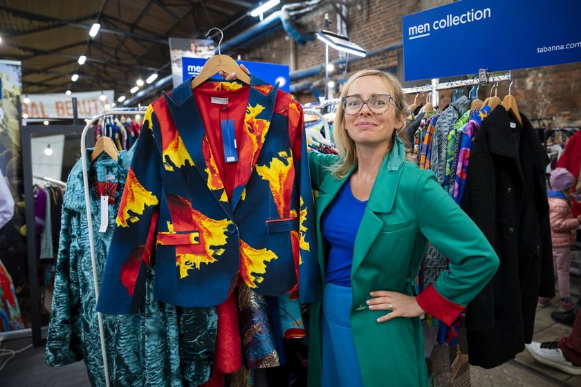Festiwal Kupuj Świadomie w Czasoprzestrzeni (Zajezdnia Dąbie), czyli moda, kosmetyki, słodkości i rośliny do kupienia