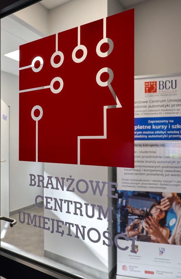 Otwarcie Branżowego Centrum Umiejętności nr 1 w dziedzinie automatyki przemysłowej działającego przy Lotniczych Zakładach Naukowych - 24.10.24