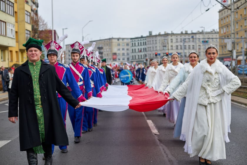 Radosna Parada Niepodległości we Wrocławiu 2022