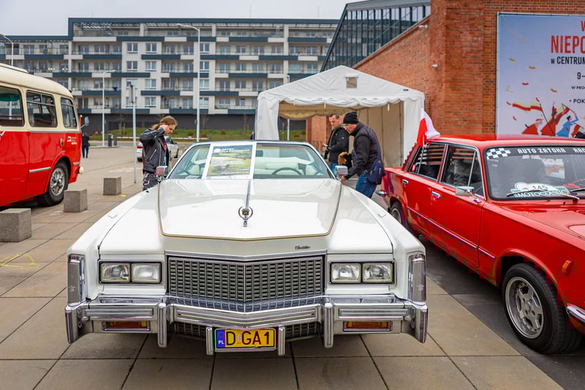 VII Niepodległościowe Spotkanie Klasycznych Pojazdów przy Centrum Historii Zajezdnia  we Wrocławiu