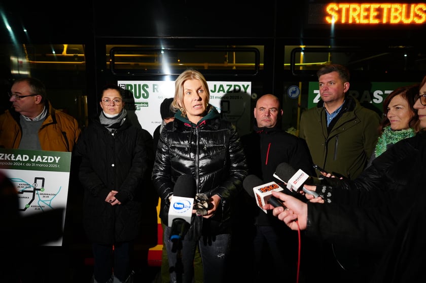 Inauguracja kolejnego sezonu Streetbusa we Wrocławiu.