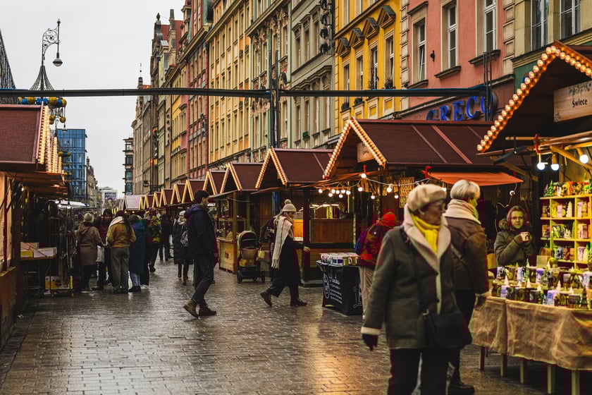 Wrocławski Jarmark Bożonarodzeniowy 2024 w dniu otwarcia (29 listopada)