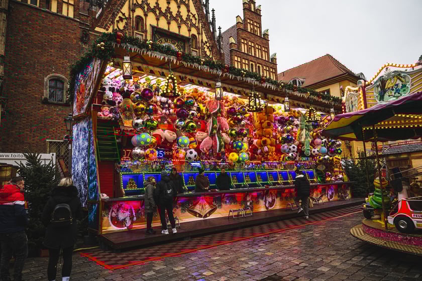 Wrocławski Jarmark Bożonarodzeniowy 2024 w dniu otwarcia (29 listopada)