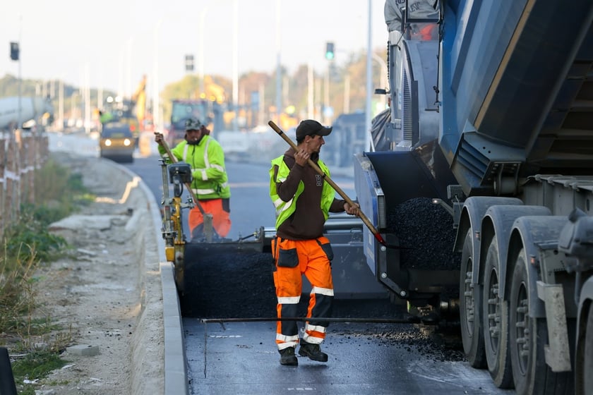 Budowa TAT na Jagodno w październiku 2024 roku