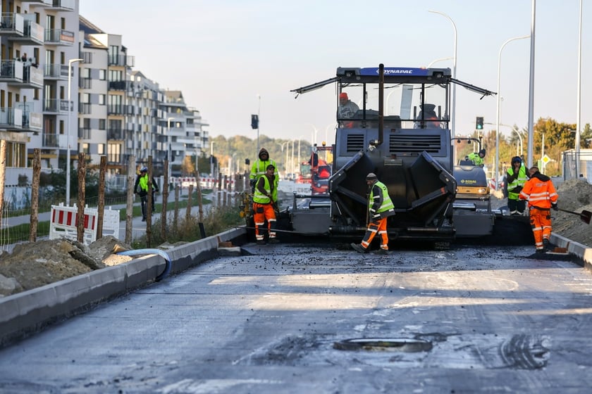 Budowa TAT na Jagodno w październiku 2024 roku