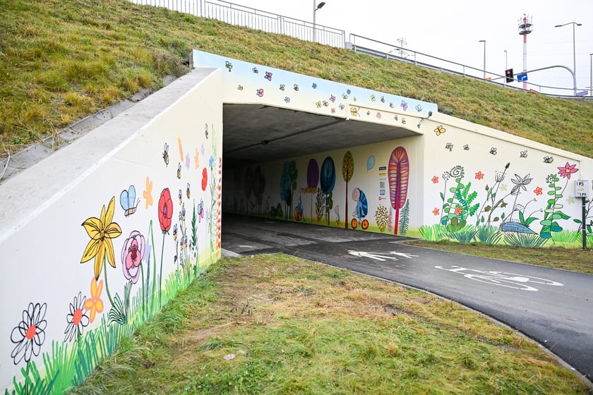 nowy mural na Alei Wielkiej Wyspy