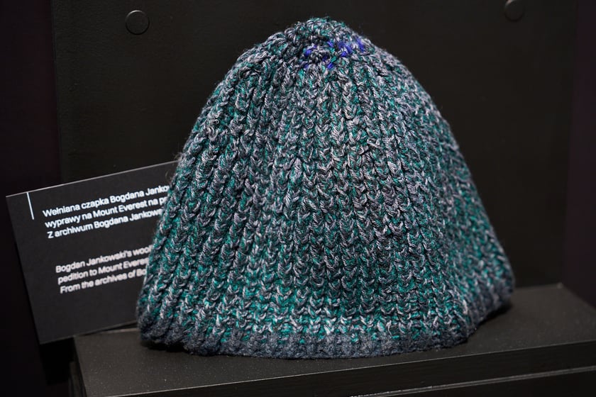 Wystawa Freedom Climbers w Centrum Historii Zajezdnia. Tu zobaczymy artefakty, obejrzymy reportaże i posłuchamy nagrań himalaist&oacute;w związanych z Wrocławiem.