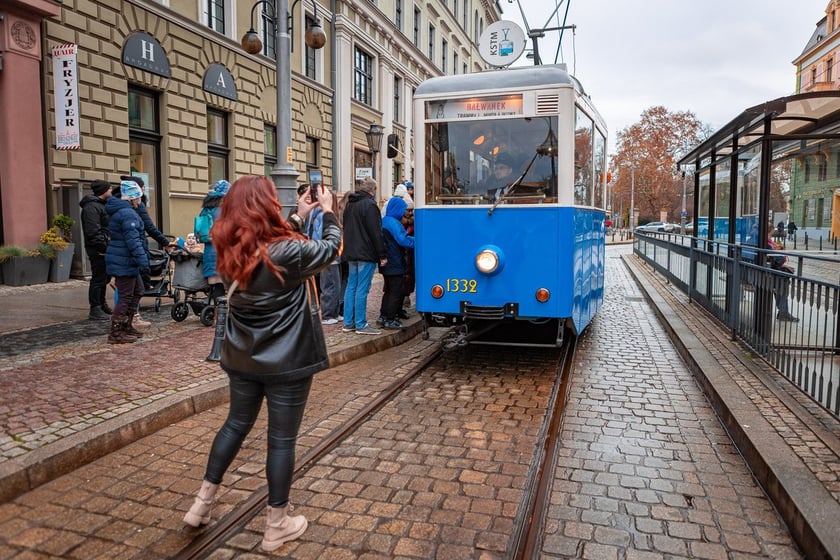 Mikołajki z zabytkowym Konstalem. Wrocław, 07.12.2024