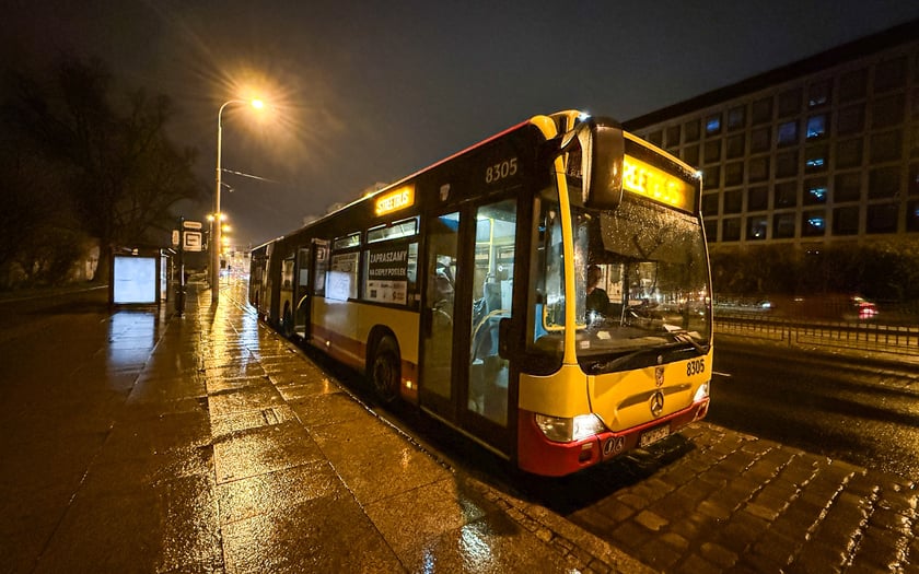 Streetbus oferuje schronienie, choćby na chwilę