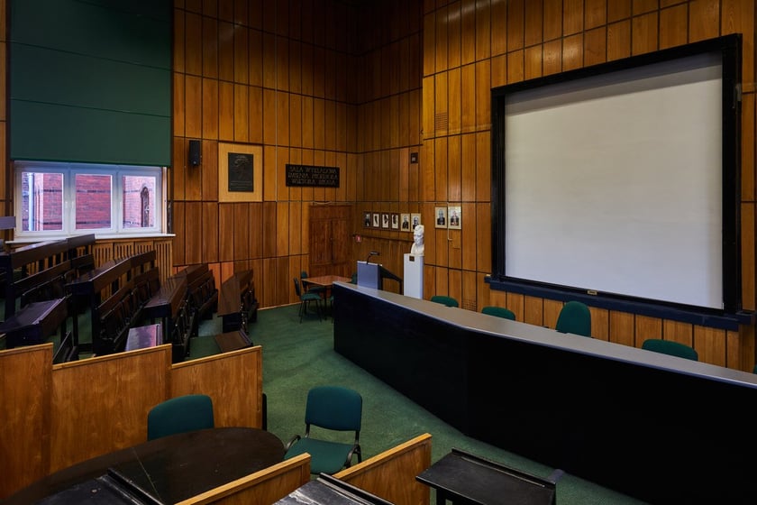 Wnętrza dawnej Kliniki Chururgii Uniwersytetu Medycznego we Wrocławiu