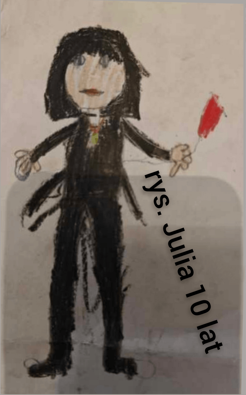 Maskotki uszyte na podstawie rysunk&oacute;w dziecięcych oraz same rysunki