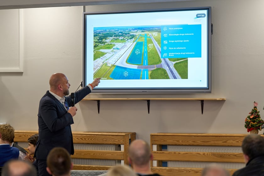 Spotkanie prezydenta Jacka Sutryka z mieszkańcami osiedla Opor&oacute;w