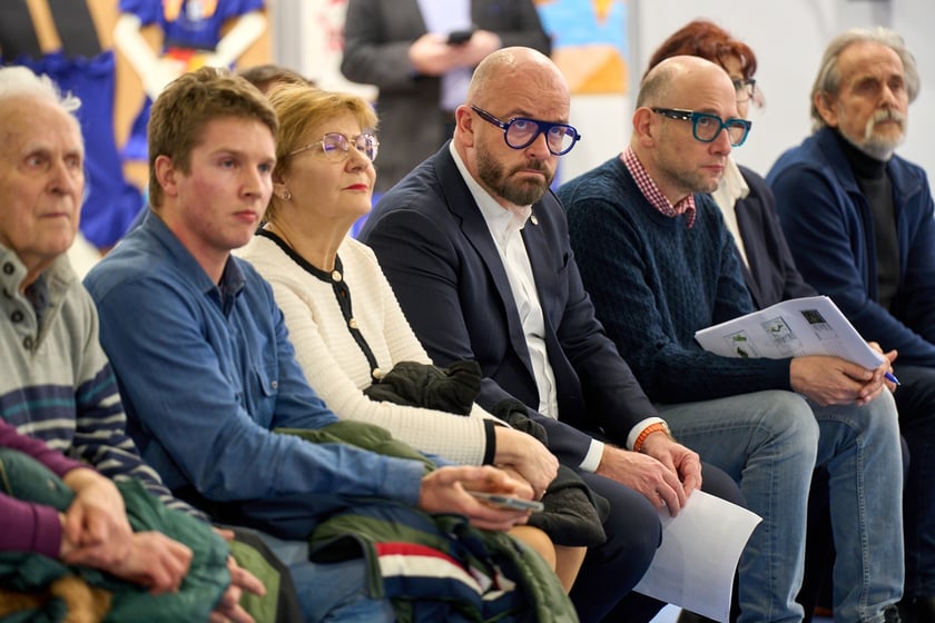 Spotkanie prezydenta Jacka Sutryka z mieszkańcami osiedla Opor&oacute;w