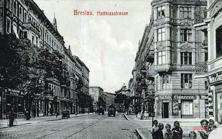 Widok na ulicę Jedności Narodowej na początku XX wieku