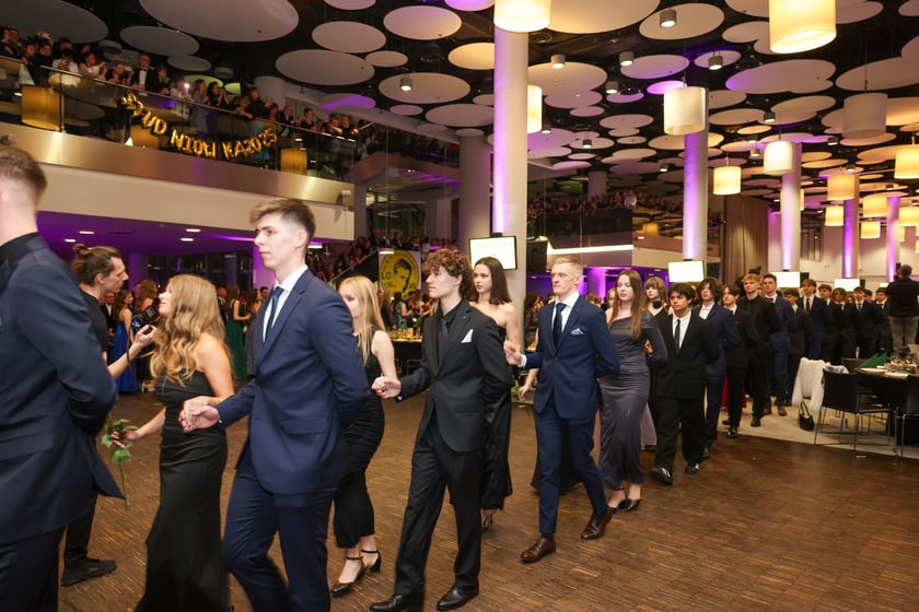 Studniówka VII LO im. K. K. Baczyńskiego na stadionie Tarczyński Arena (18 stycznia 2025)