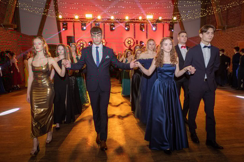 Studniówka LO nr III im. Adama Mickiewicza w Zamku Topacz (18.01.2025)